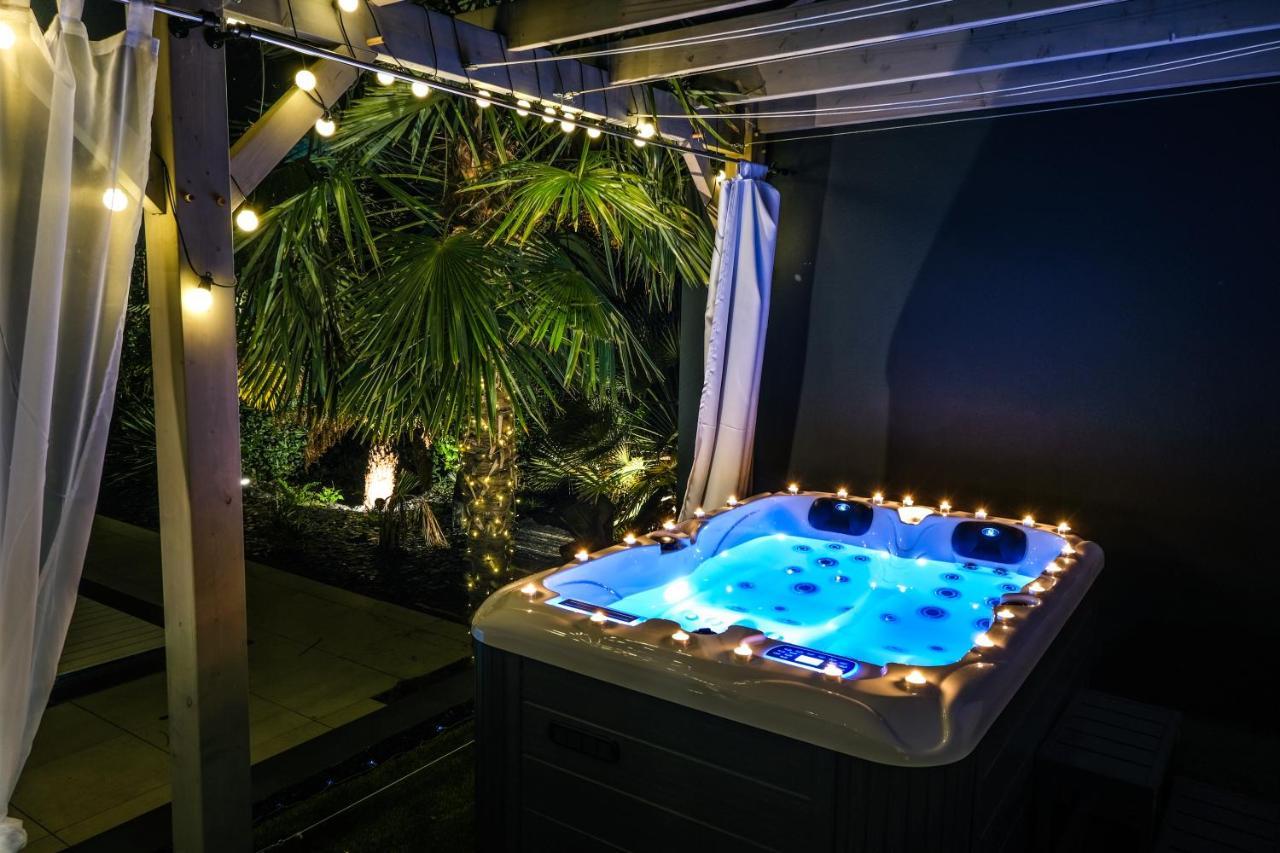 Suites By Aix Keys Avec Jacuzzi Privatif 5 Min Des Plages Fouras Saint-Laurent-de-la-Prée Екстериор снимка
